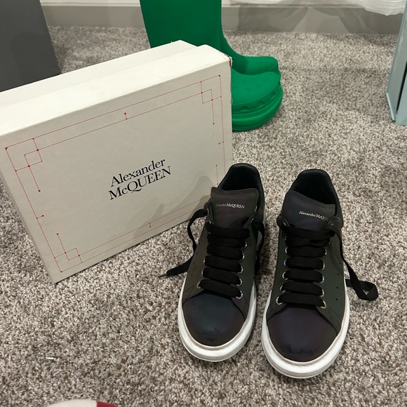 Alexander McQueen fluorescent - Picture 4 of 4